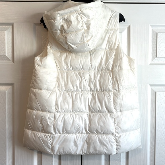 Susan Graver weekend women’s vest - Picture 3 of 7